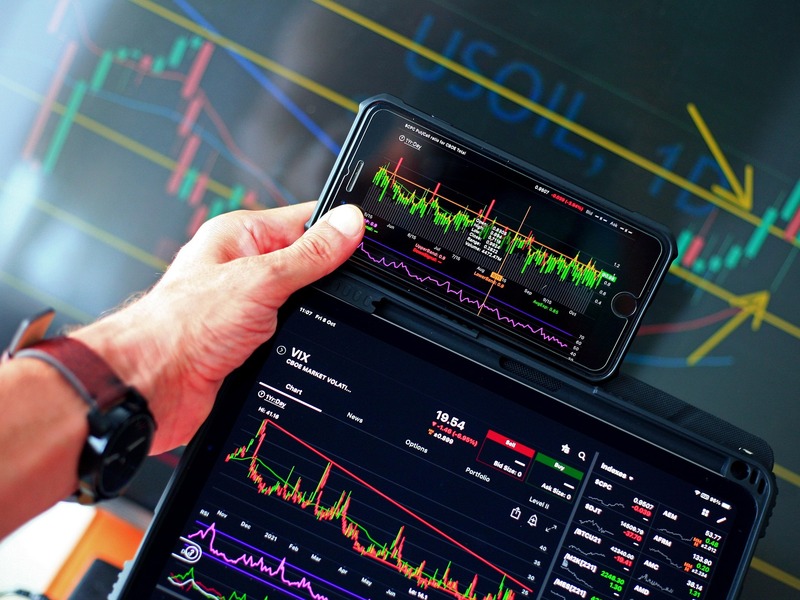 易!大宗发盈警 预计中期净利同比减少至1.2亿至1.4亿港元